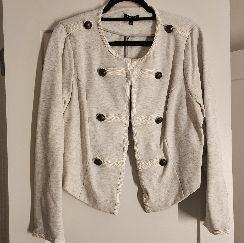 Light Gray Buttoned Blazer